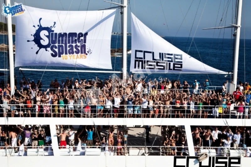 Luksusowa wycieczka łodzią STARCRAFT Party z Alanyi - 0