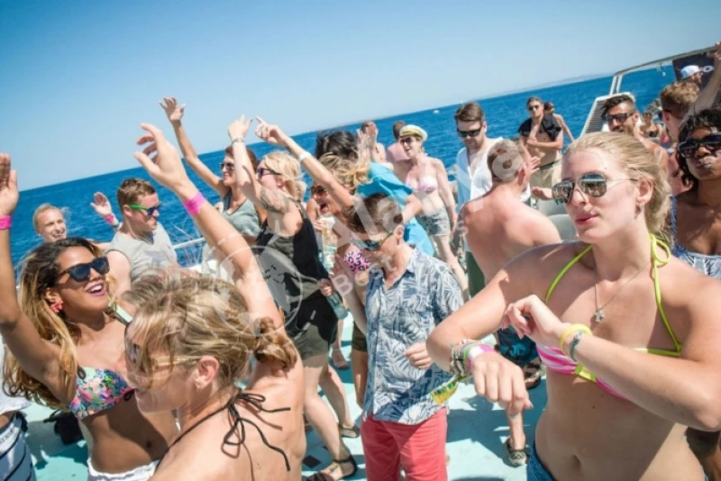 Luksusowa wycieczka łodzią STARCRAFT Party z Alanyi - 14