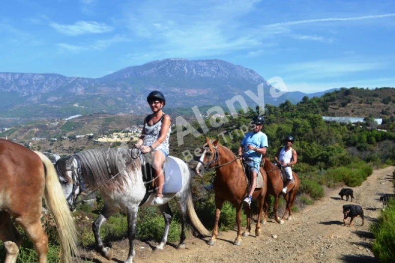 Mahmutlar Horse Riding Tour - 9