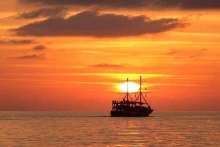 Alanya Sunset Boat Tour - Adventure and Entertainment